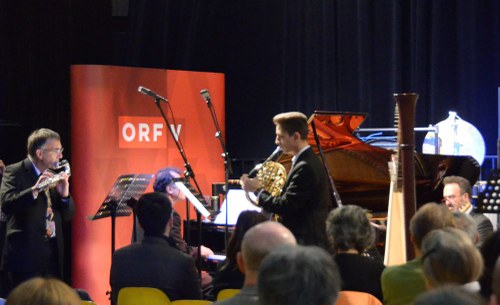 Raphael Leone (Flöte) und Marcel Üstün (Horn) sowie Aydin Balli und Murat Üstün stellten enge Bezüge zwischen Musik und Text her.