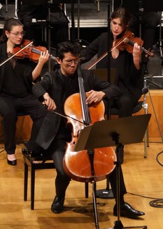Als Solist in Tristan Murails Cellokonzert beeindruckte Stanislas Kim.