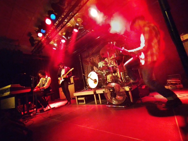 The Weight beschworen am Samstagabend im Conrad Sohm den „Hammer of the Gods“