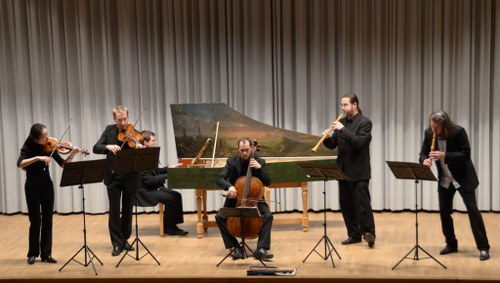 Das Ensemble „conSequenza" spielte im Ritter-von-Bergmann-Saal in Hittisau auf einem hohen musikalischen Niveau und vermittelte spannende Einblicke in kompositorische Zeitenwenden