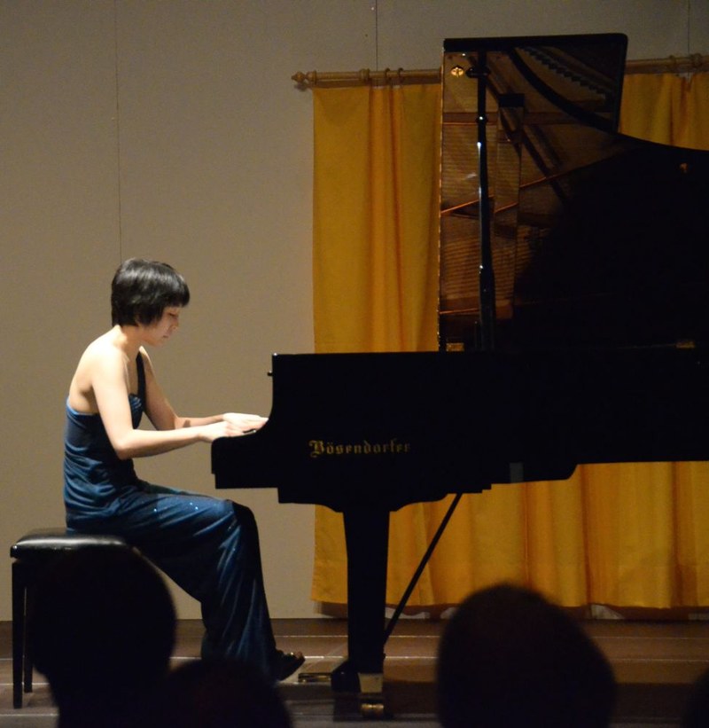 Die Pianistin Claire Huangci stellte bei ihrem Recital im Feldkircher Pförtnerhaus ihre künstlerische Vielseitigkeit mit Werken von Scarlatti, Schubert, Chopin und Liszt eindrucksvoll unter Beweis.