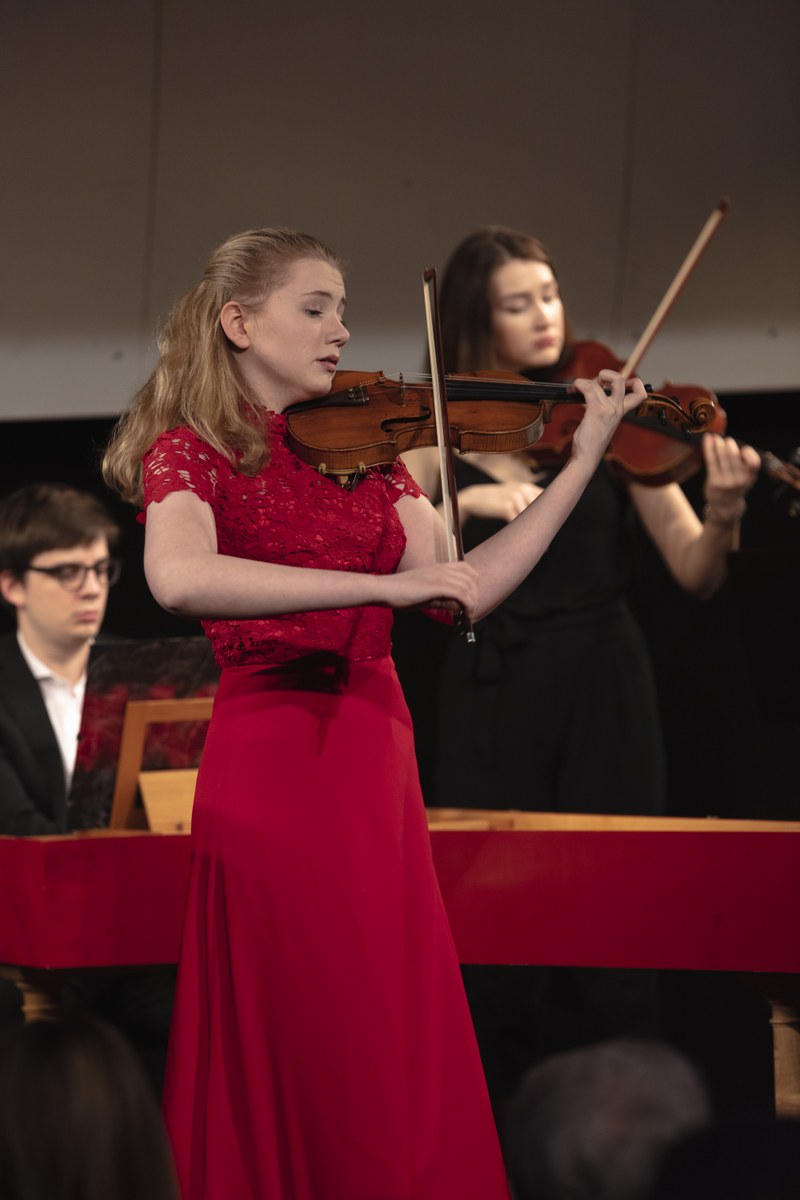 Charlotte Spruit musizierte mit großer Aussagekraft Bachs berühmtes Violinkonzert in E-Dur.