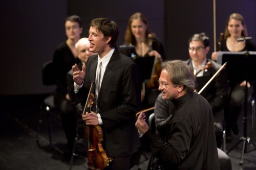 Der Solist Pawel Zalejski, Gerard Korsten und das Symphonieorchester Vorarlberg boten gute musikalische Unterhaltung.