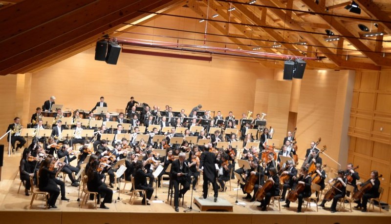 Das Symphonieorchester Vorarlberg und der Dirigent Alexander Drcar präsentierten als hervorragendes Team eine aussagekräftige Interpretation von Strawinskys „Le Sacre du Printemps".