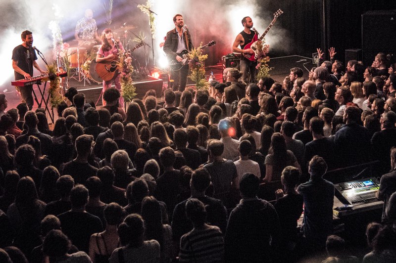 Lola Marsh begeisterten am ausverkauften Spielboden mit ihrer gekonnten Mischung aus Dream-Pop, Indie-Folk und Retro-Charme (alle Fotos: Stefan Hauer)