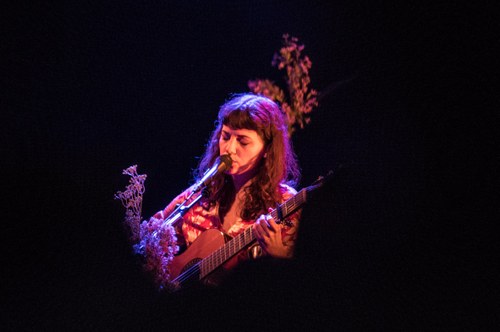 Cyrielle Formaz hat sich in der Schweiz als Frontfrau der Indie-Folk-Rock-Band Macaô bereits einen guten Namen gemacht, hoffentlich wird man auch bei uns noch mehr von ihr hören (© alle Fotos: Stefan Hauer)