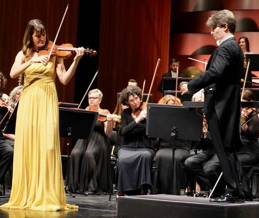 Francesca Dego als Solistin und Daniele Rustioni am Pult des Orchestra della Toscana gestalteten beim Bregenzer Meisterkonzert unter anderem Mario Castelnuovo-Tedescos Violinkonzert Nr. 2  kommunikativ aus.