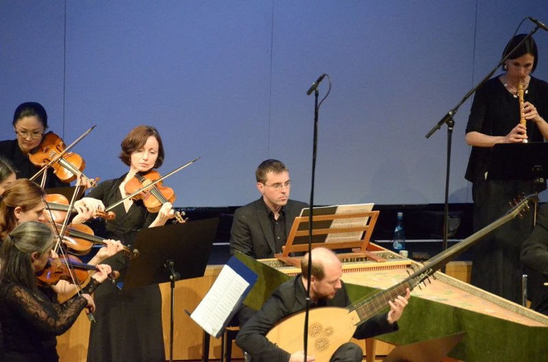 Als Cembalist laufen bei  Johannes Hämmerle im Basso Continuo zuverlässig die Fäden zusammen, hier mit dem Concerto Stella Matutina.