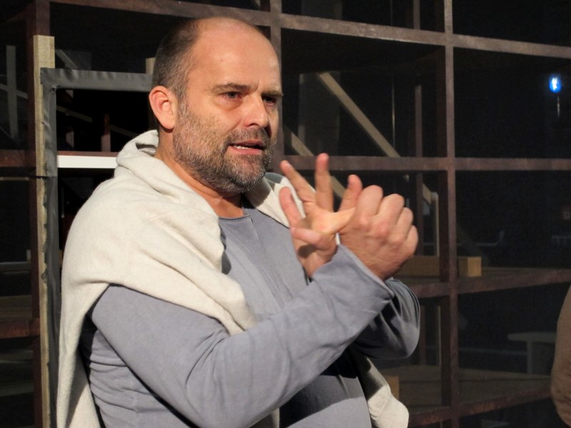 So wie bei „La Traviata“ im Vorjahr führt auch heuer Intendant Alexander Kubelka bei der Produktion von Verdis Oper „Rigoletto“ selber Regie.