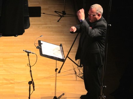 Oskar Egle hat in der Programmauswahl mit lateinamerikanischer Literatur wieder einmal sein Gespür für die Wirkung der Musik beim Publikum bewiesen.