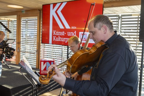 Guy Spyers und Nikolaus Feinig-Hartmann, Mitglieder des Ensemble Plus (Foto: VN / Roland Paulitsch)