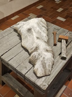 Roldand Adlassnigg, Landschaft, Stahl, Stein, Holz