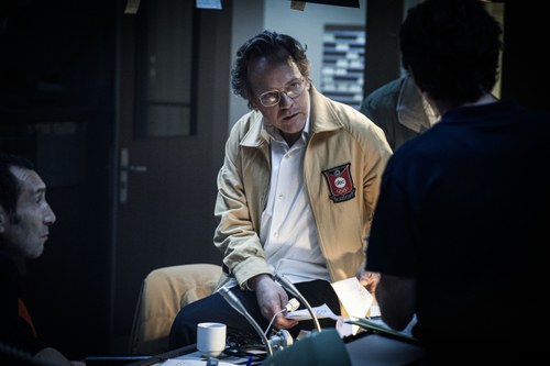 „Das ist unsere Story. Und die werden wir behalten“, ist Sportchef Roone Arledge (Peter Sarsgaard) überzeugt. (Foto: Constantin)