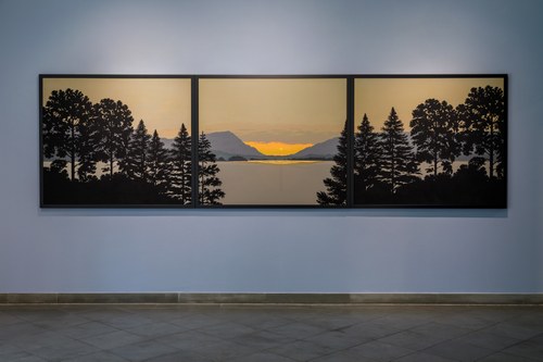 Stefan Rüesch - Durchblick, Acryl u. Kohle auf Leinwand, 126 x 438, 2020 (© Markus Tretter)