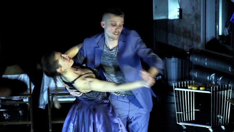Überzeugender Walzer auf der Stelle mit Mara Natterer und Simon Fleury © Hanes Sturzenegger