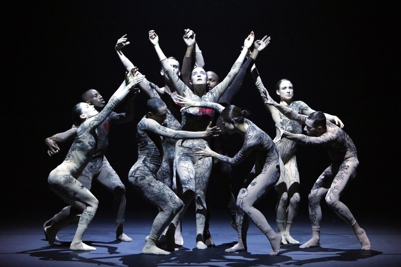 L-E-V Company: Chapter 3: The Brutal Journey of the Heart (© Ursula Kaufmann)