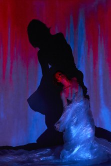 "liquidate" und das Thema des Transformierens von Tänzerin Silvia Salzmann und Videografin Sarah Mistura.  © Anja Köhler | andereart.de