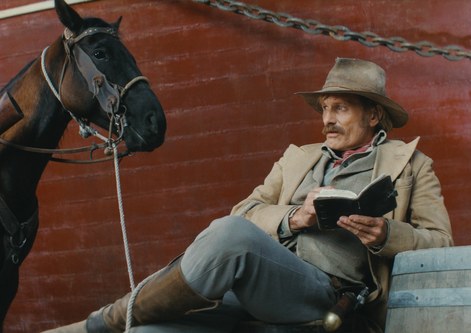 Stiller Beobachter: Regisseur, Autor, Hauptdarsteller und Komponist Viggo Mortensen.  (Foto: Zyskind/Alamode Film)