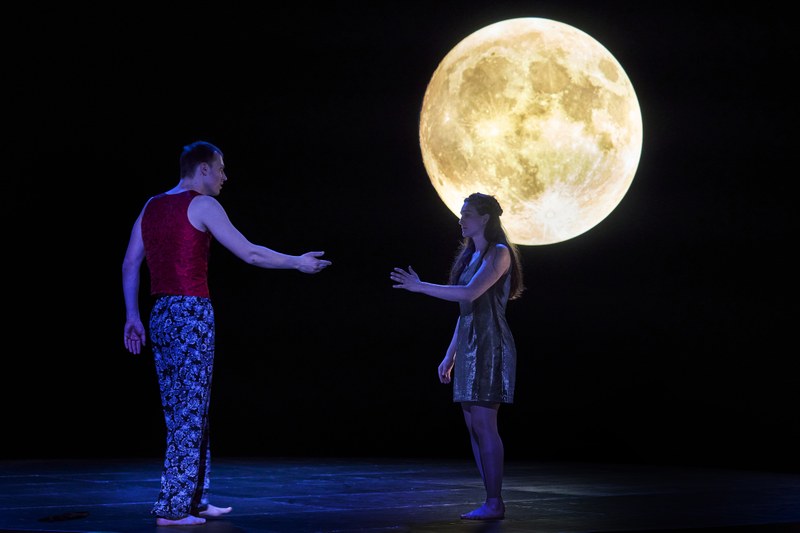 Nico Raschner als wunderbarer Leonce, dessen Sehnsucht und Suche erfüllt wird (Foto: Anja Köhler)