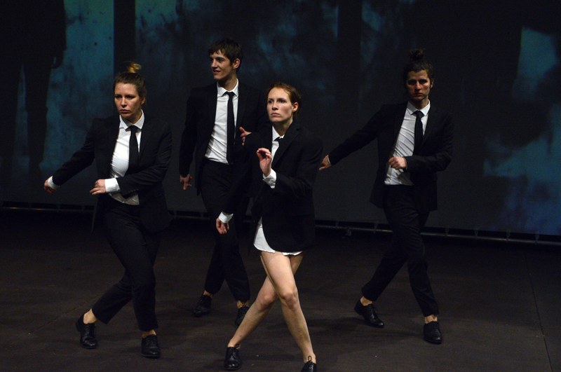 „Swing. Dance to the right“ © Stefan Hauer