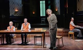Aus Zürich kommt das Schauspiel "Jakob von Gunten" nach dem Roman von Robert Walser