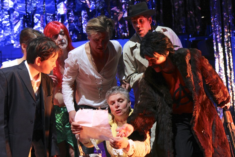 v.l.n.r.: Taiyo Marquez Suitner, Robert Kahr, Luis Lüps, Helga Pedross, Anwar Kashlan, Maria Fliri  (Fotos: Caro Stark)