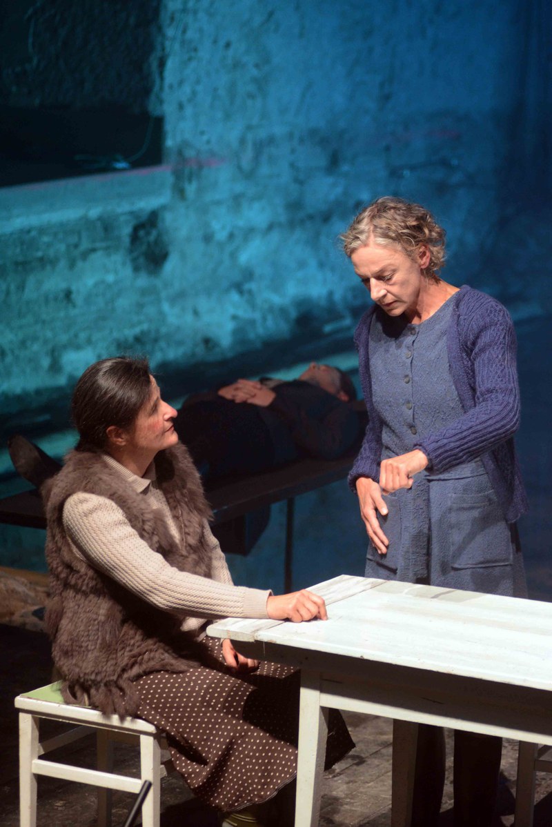 Maria Hofstätter und Martina Spitzer - authentisch und präsent