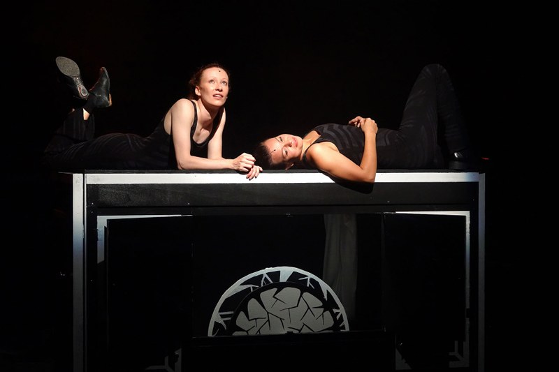 (© Gerhard Kresser, Theater KOSMOS)