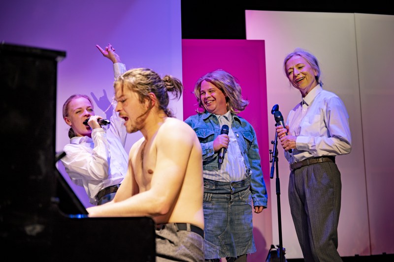 Carlotta Hein, Julian von Hansemann, Thomas Beck, Andrea Quirbach zeigen das Leben des Johann Kaiser