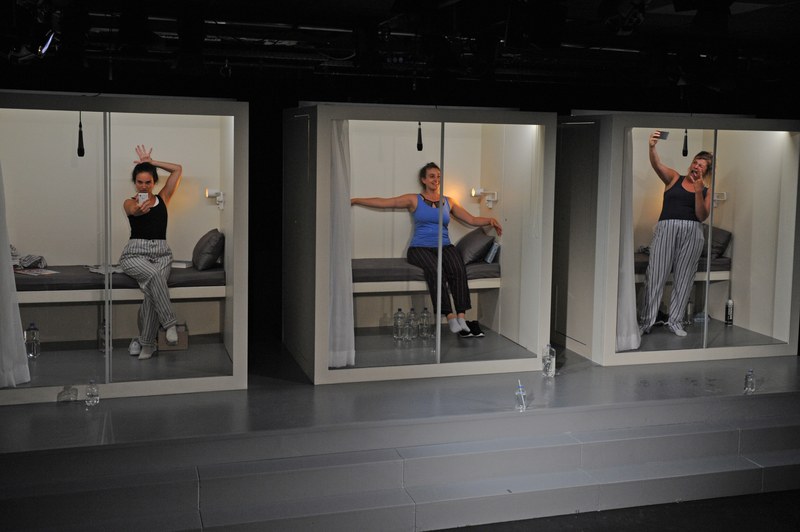 "Else (ohne Fräulein)" - Phönix Theater (alle Fotos: Helmut Walter)