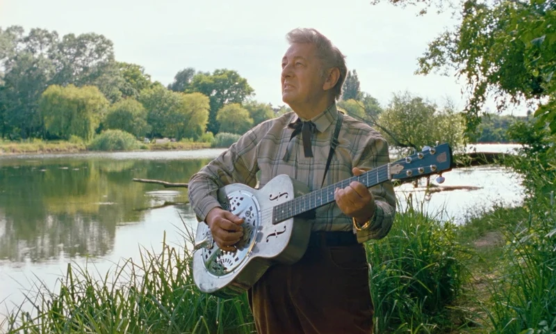 Wiener Blues: The Loneliest Man in Town